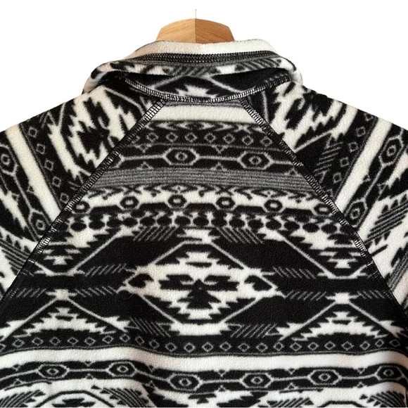 EDDIE BAUER | Lightweight Aztec Print Fleece Half Zip Sz XS - Picture 5 of 8